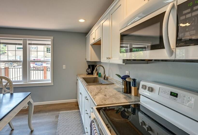 Chippewa Falls Retreat On Lake Wissota W/ 2 Decks!