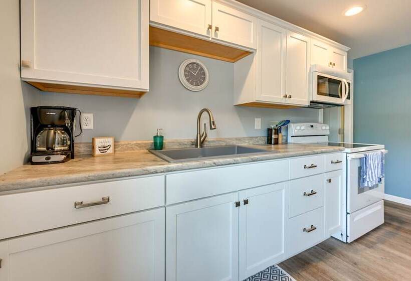 Chippewa Falls Retreat On Lake Wissota W/ 2 Decks!