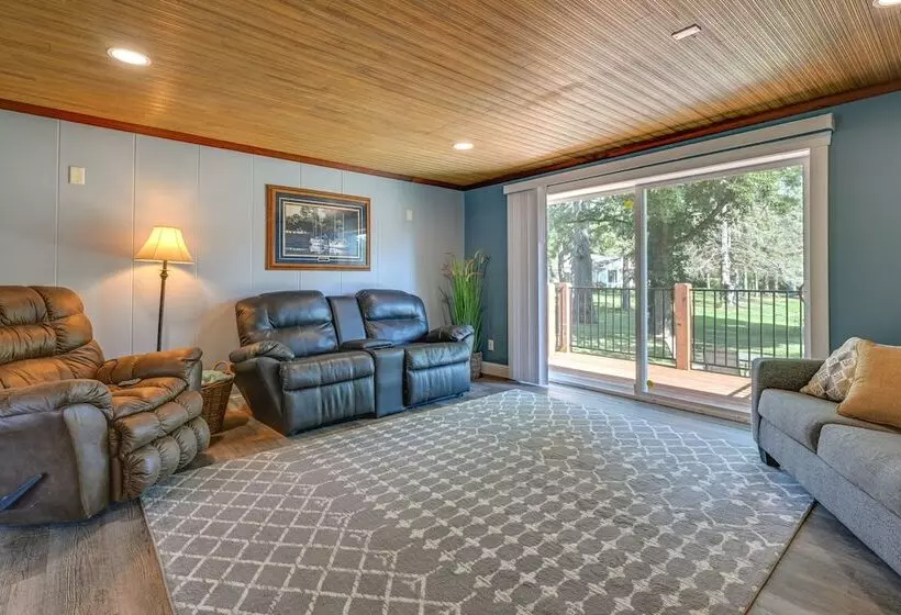 Chippewa Falls Retreat On Lake Wissota W/ 2 Decks!