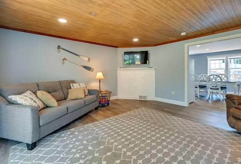 Chippewa Falls Retreat On Lake Wissota W/ 2 Decks!