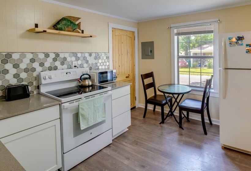 Cozy 3 Oaks Cottage In Gulfport: Close To Beach!