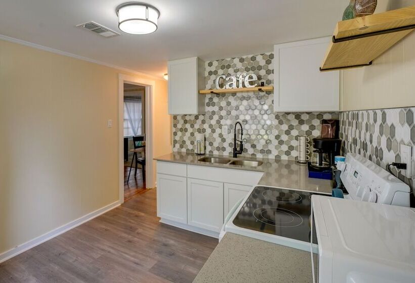 Cozy 3 Oaks Cottage In Gulfport: Close To Beach!