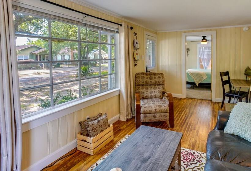 Cozy 3 Oaks Cottage In Gulfport: Close To Beach!