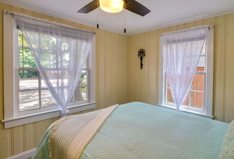 Cozy 3 Oaks Cottage In Gulfport: Close To Beach!