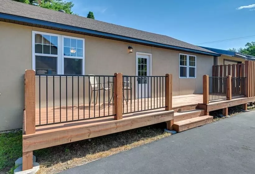 Cozy Lake Wissota Escape W/ Community Dock!