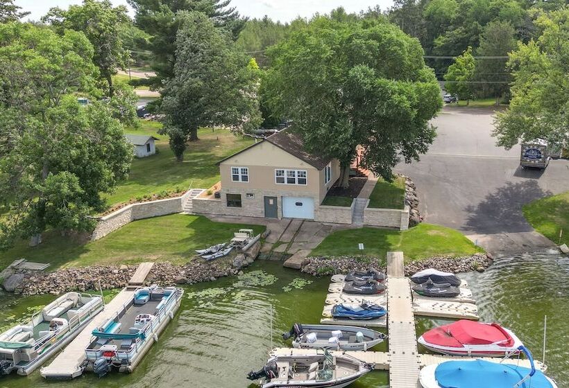 Cozy Lake Wissota Escape W/ Community Dock!