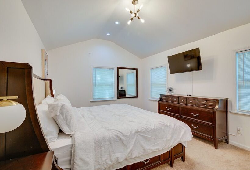 Creekside Hudson Valley Retreat ~ 4 Mi To Winery!