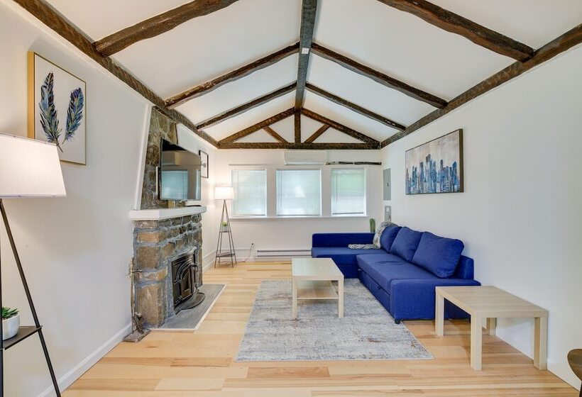 Creekside Hudson Valley Retreat ~ 4 Mi To Winery!