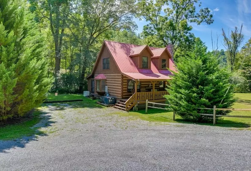 Cabin W/ Hot Tub + Fishing Pond In Del Rio!