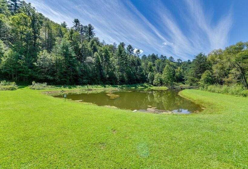 Cabin W/ Hot Tub + Fishing Pond In Del Rio!