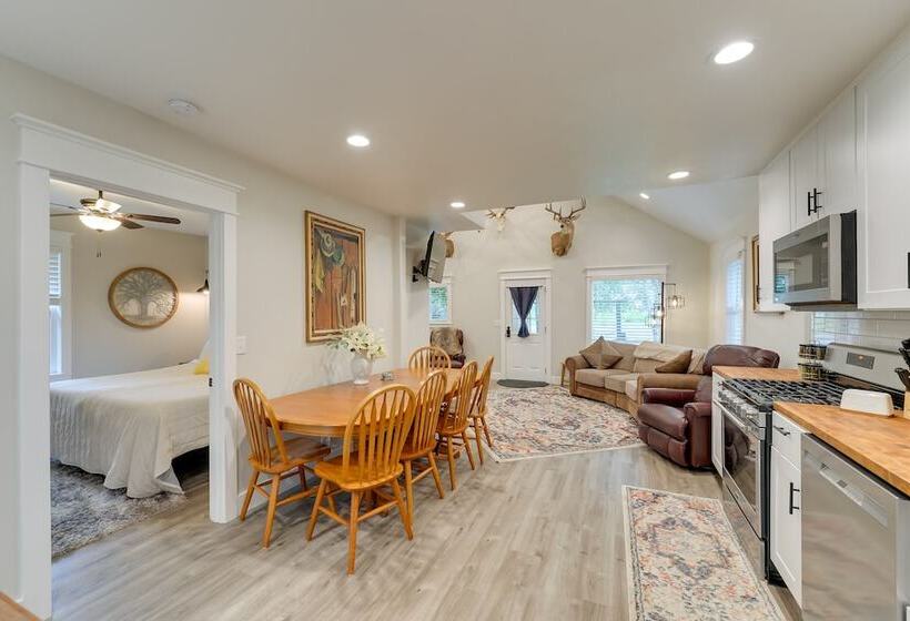 Egin Lakes Dunes Access Home W/ Private Yard!