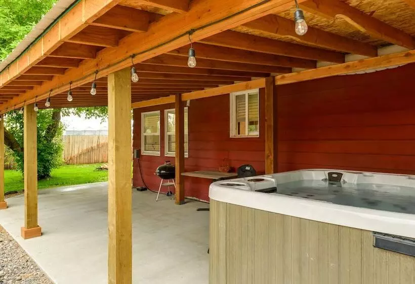 Egin Lakes Dunes Access Home W/ Private Yard!