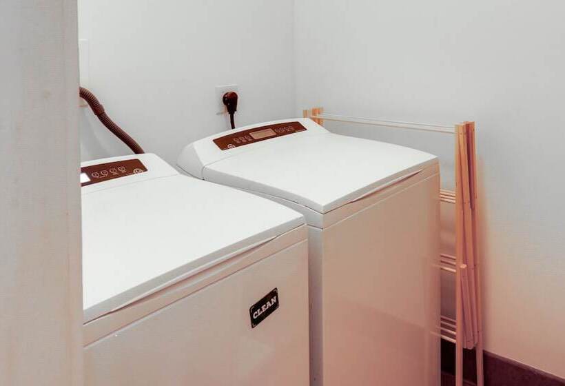 Enchanting Retreat In Prospect Harbor