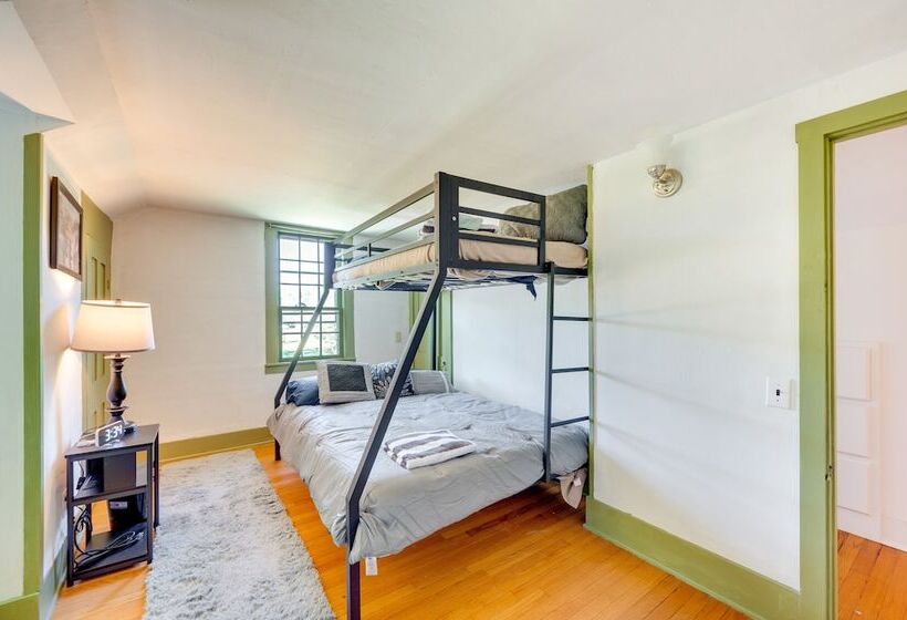 Franconia Home W/ Community Pool & River Access!