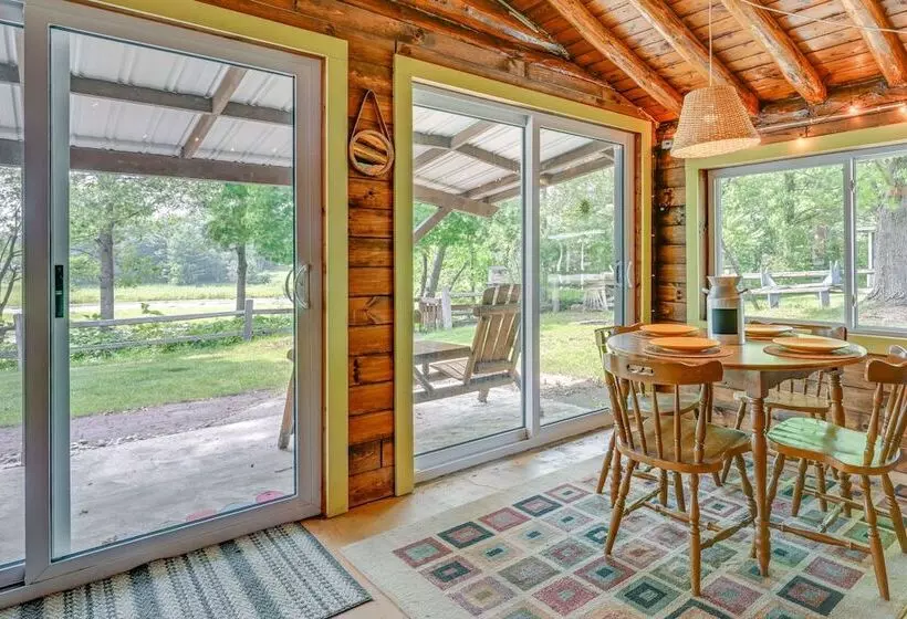 Gladwin Lakefront Cottage W/ Deck, Grill!