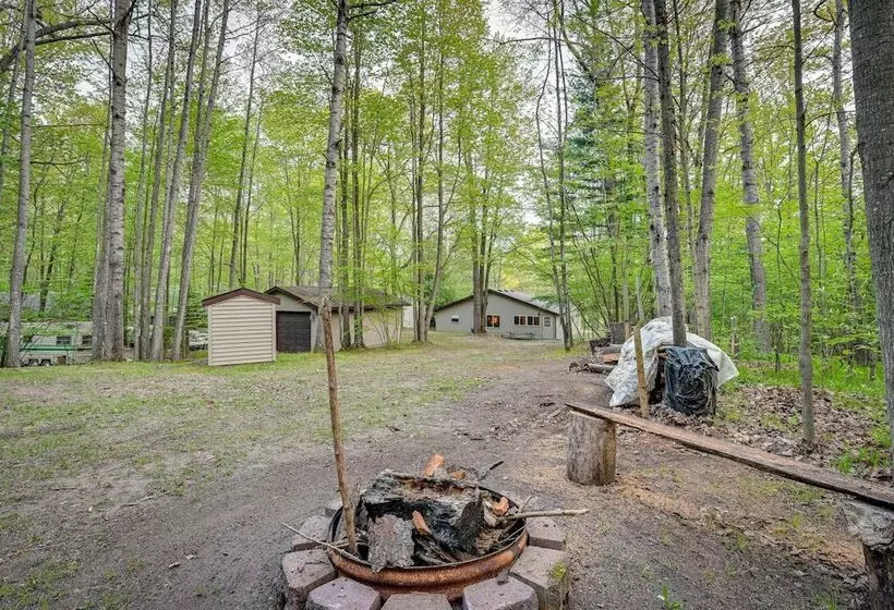 Harrison Cabin W/ Fire Pit & Elbow Lake Access!