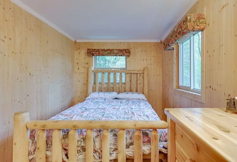 Harrison Cabin W/ Fire Pit & Elbow Lake Access!