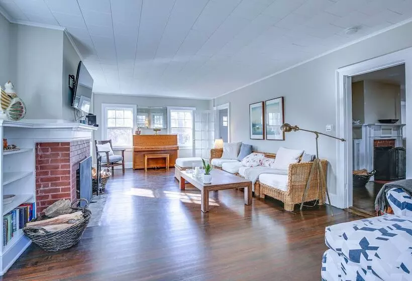 Historic Poughkeepsie Home Near Arlington & Vassar