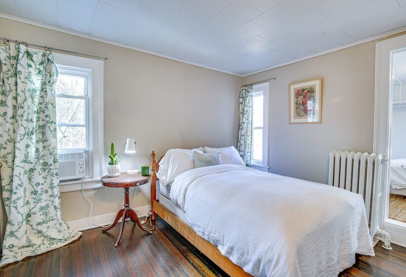 Historic Poughkeepsie Home Near Arlington & Vassar