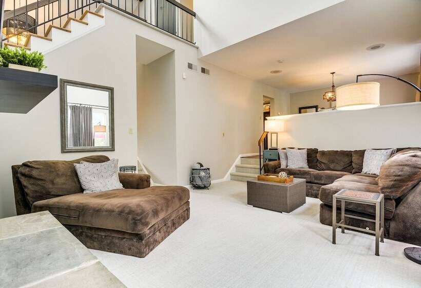 Inviting Lancaster Vacation Home: 3 Mi To Downtown