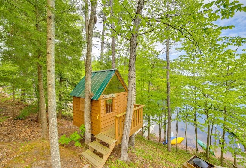 Lakefront Cabin W/ Dock & Trails, Mins To Town!