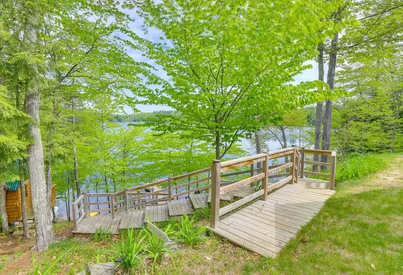 Lakefront Cabin W/ Dock & Trails, Mins To Town!