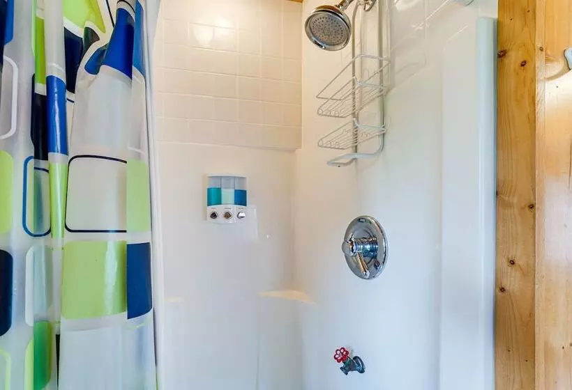 Lakefront Grant Cottage W/ Grill & Fire Pit!