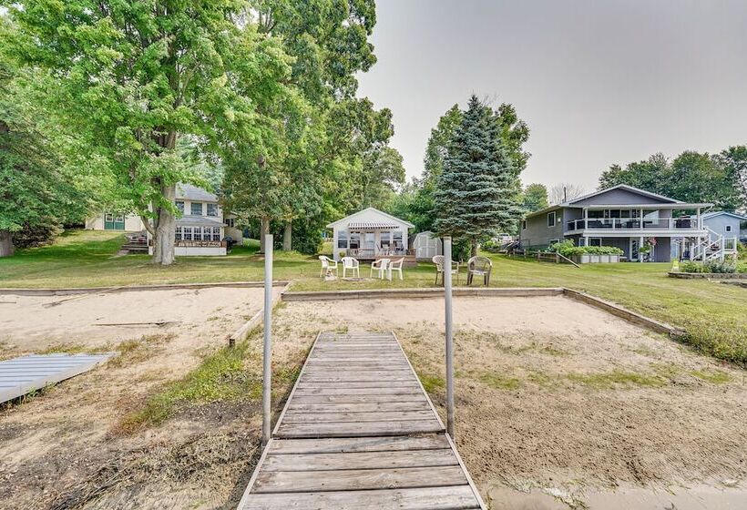 Lakefront Grant Cottage W/ Grill & Fire Pit!