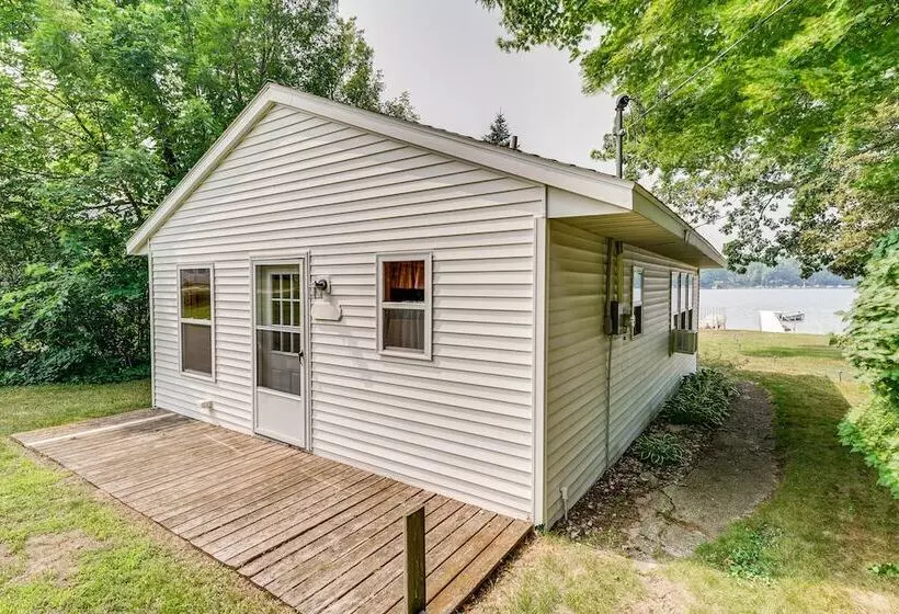 Lakefront Grant Cottage W/ Grill & Fire Pit!