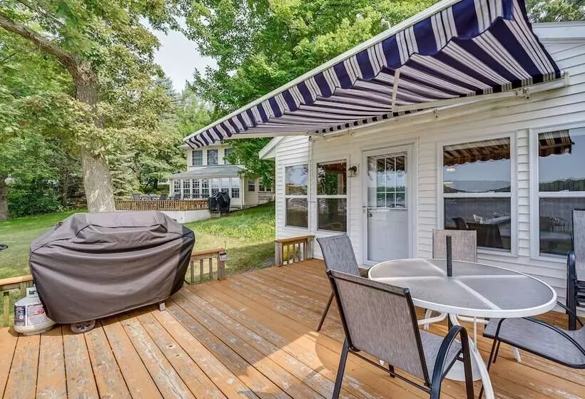 Lakefront Grant Cottage W/ Grill & Fire Pit!