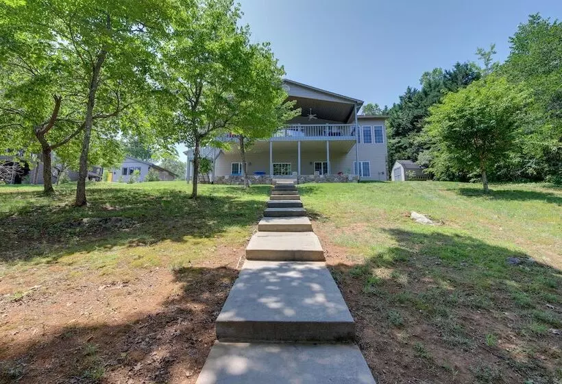 Lakefront Lafollette Home W/ Private Boat Slip!