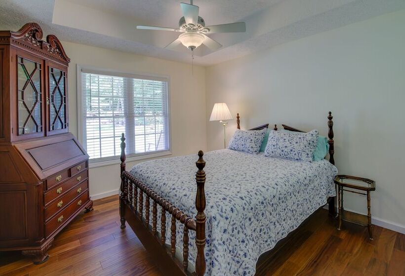 Lakefront Lafollette Home W/ Private Boat Slip!