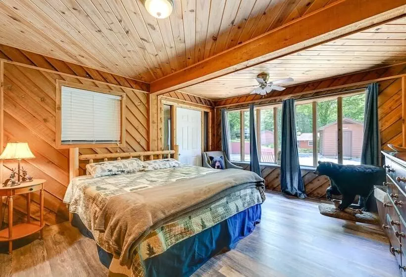 Lakefront North Carolina Abode W/ Grill & Fire Pit