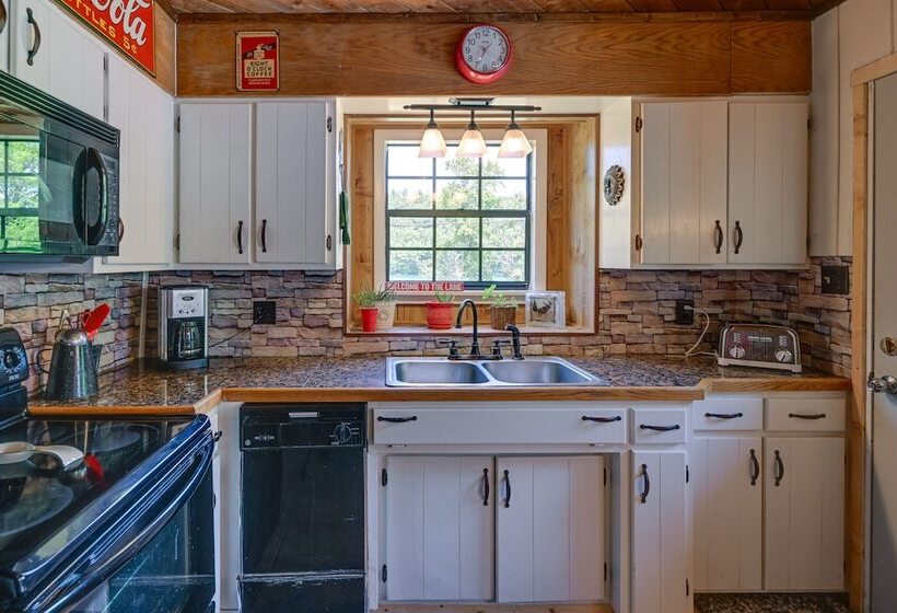 Lakefront North Carolina Abode W/ Grill & Fire Pit