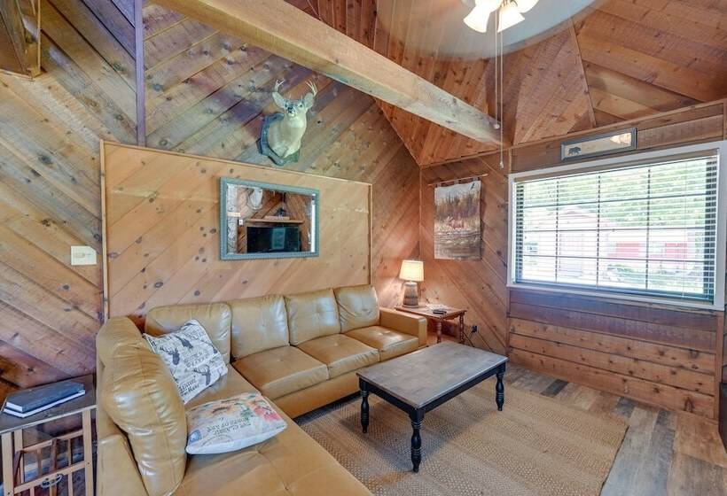 Lakefront North Carolina Abode W/ Grill & Fire Pit