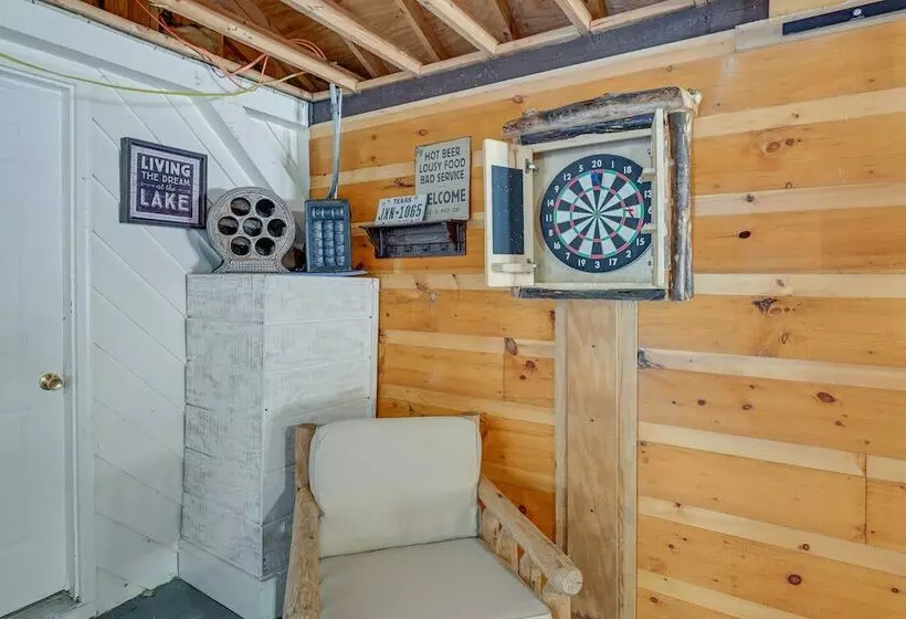 Lakefront North Carolina Abode W/ Grill & Fire Pit