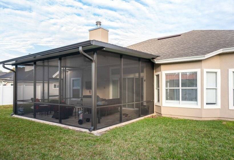 Lovely Family Home W/ Lanai, 6 Mi To Amelia Island