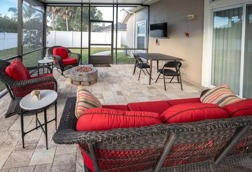 Lovely Family Home W/ Lanai, 6 Mi To Amelia Island