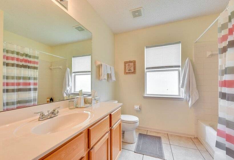 Lovely Family Home W/ Lanai, 6 Mi To Amelia Island