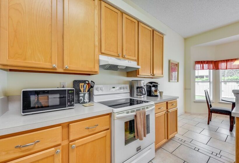 Lovely Family Home W/ Lanai, 6 Mi To Amelia Island