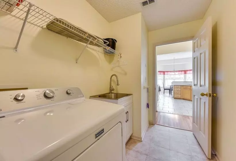 Lovely Family Home W/ Lanai, 6 Mi To Amelia Island