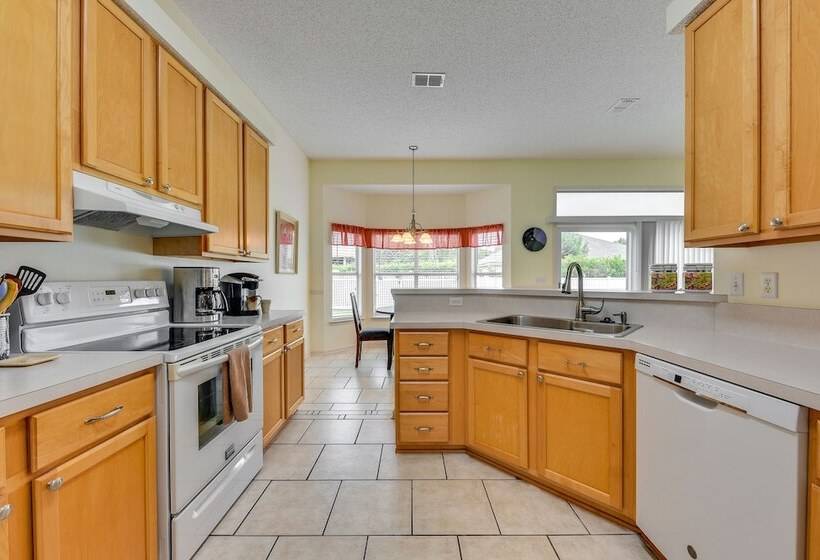 Lovely Family Home W/ Lanai, 6 Mi To Amelia Island