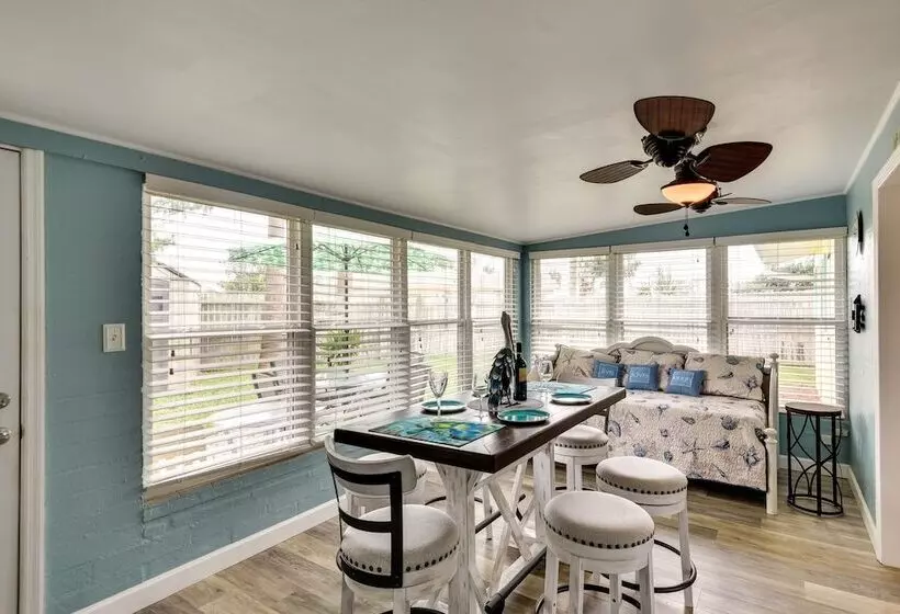 Ormond Beach Vacation Rental: Walk To Beaches!