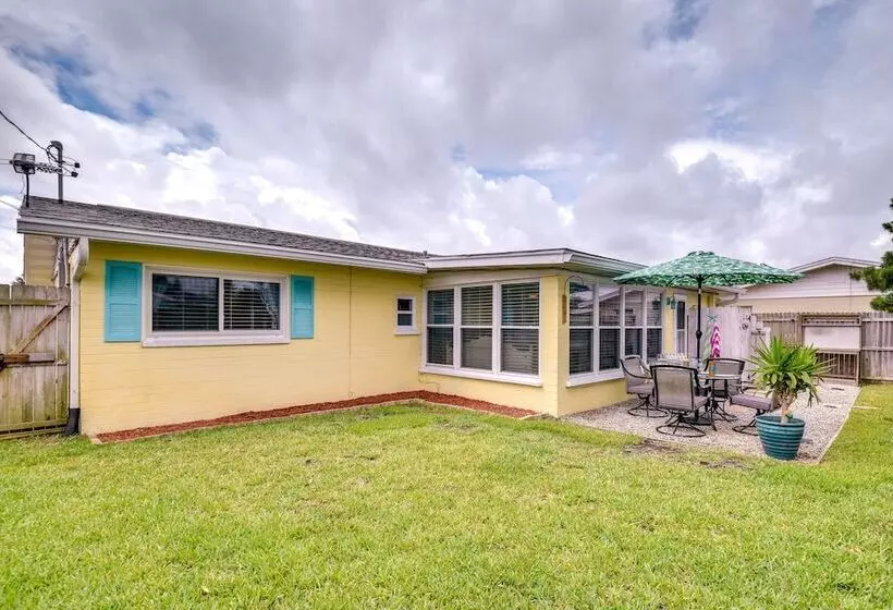 Ormond Beach Vacation Rental: Walk To Beaches!