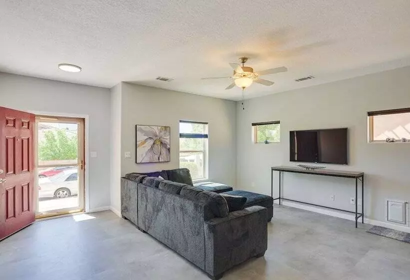 Pet Friendly Bernalillo Vacation Rental!