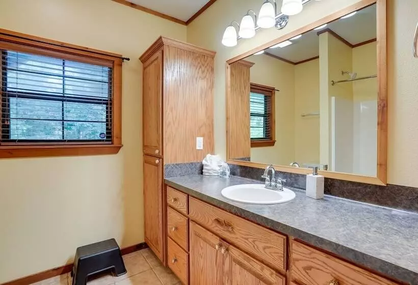 Pet Friendly Jefferson Home Near Lake O The Pines