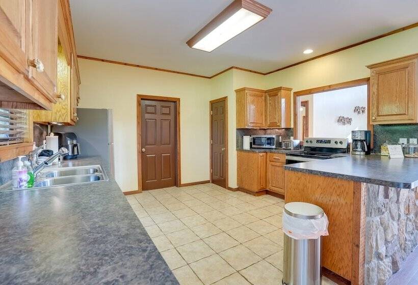 Pet Friendly Jefferson Home Near Lake O The Pines