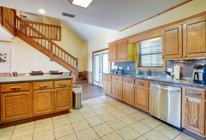 Pet Friendly Jefferson Home Near Lake O The Pines