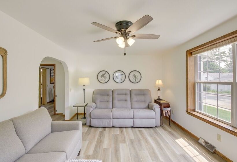 Pet Friendly Montello Home W/ Fire Pit!