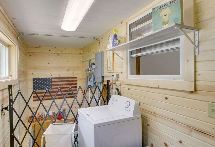 Pet Friendly Montello Home W/ Fire Pit!